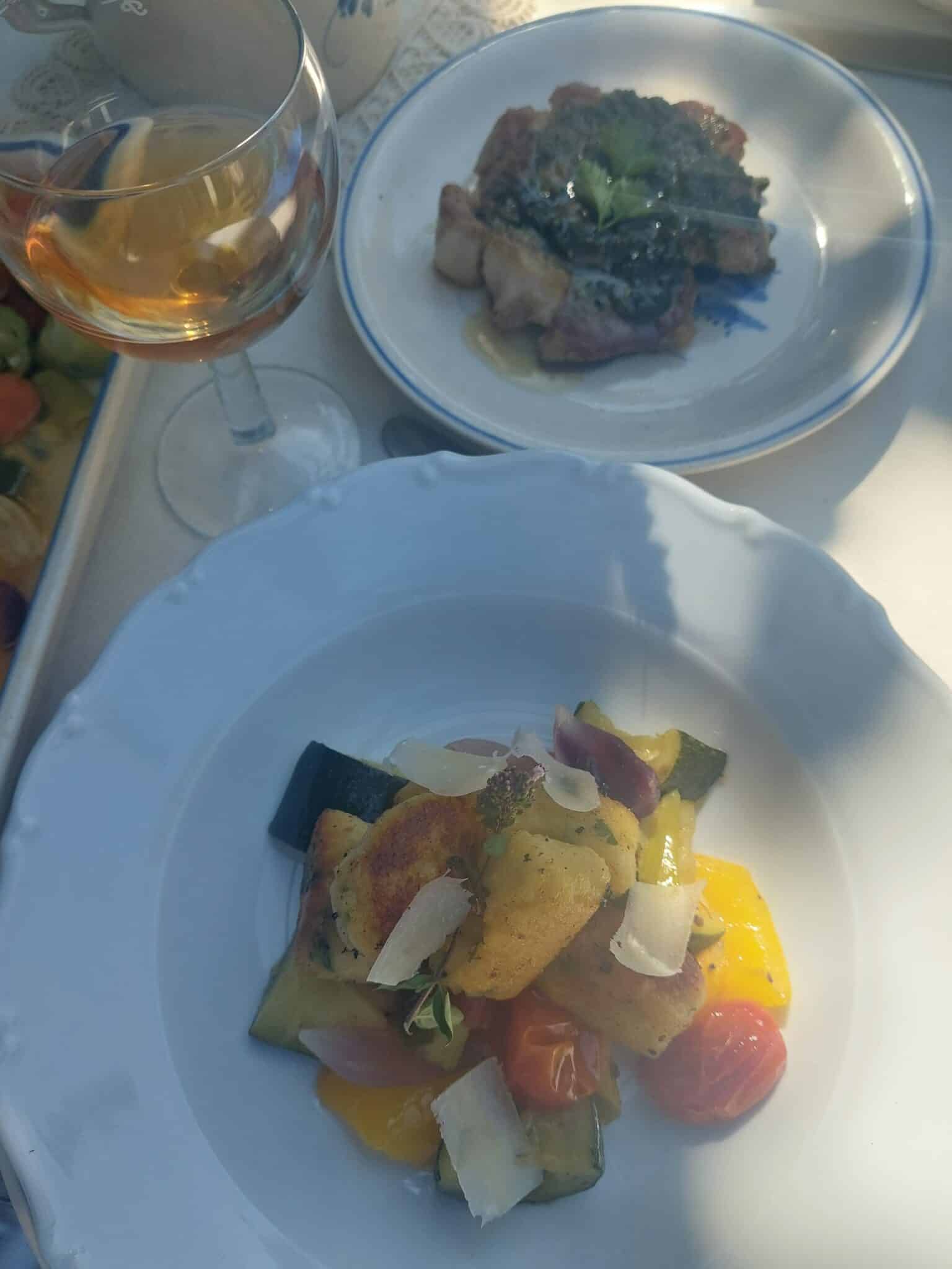 Bylinkové noky s pečenou zeleninou — recept